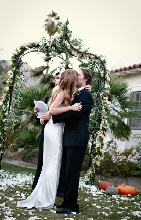 pumpkin decorations in wedding ceremony kristinabrock6