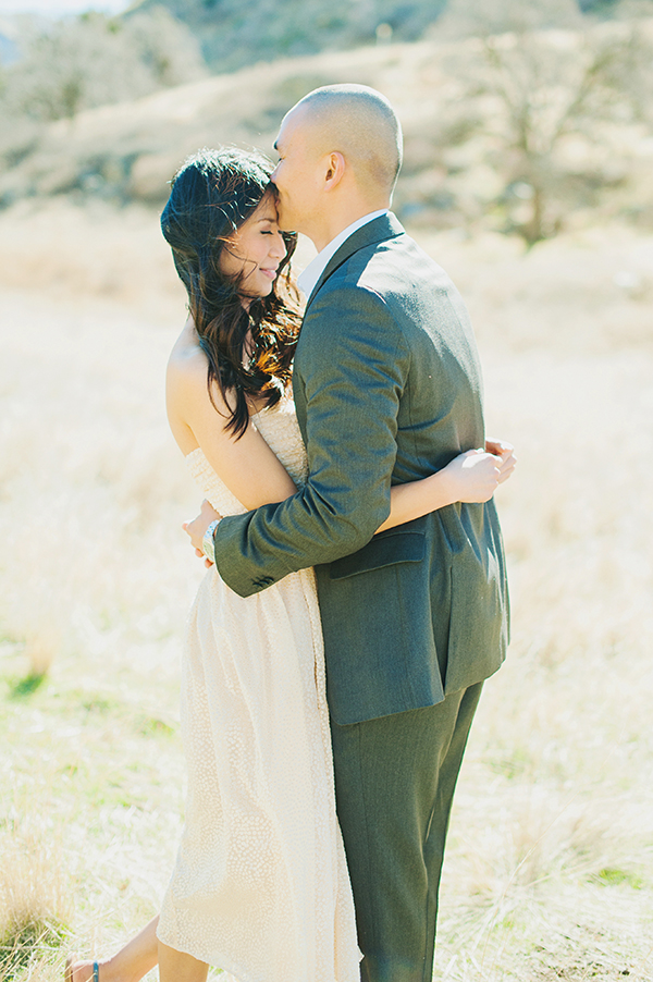 Outdoor engagement shoot, engagment shoot inspiration, what to wear during your engagement shoot, photos by Mariel Hannah, formal engagement shoot marielhannah-7906