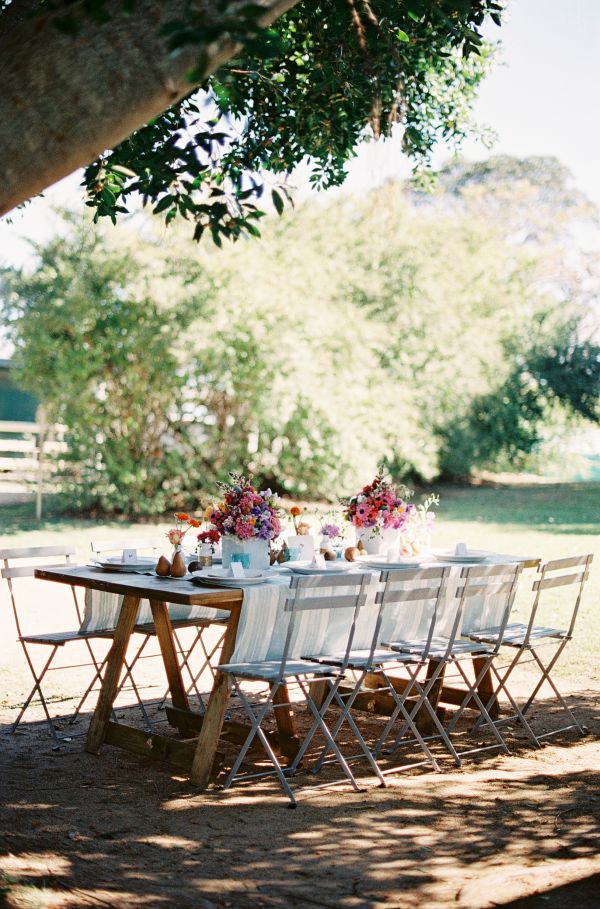 outdoor wedding inspiration, colorful wedding, ranch wedding neoncolorfulweddinginspiration (3)
