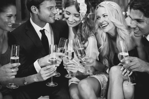 metallic urban wedding inspiration, champagne toast, cocktail hour urbanmetallicwedding (18)