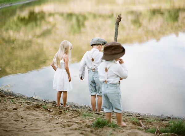 Americana Themed Kids Shoot lake picture