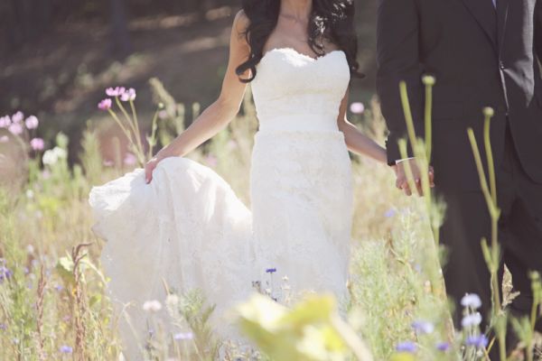 intimate oregon wedding, lace wedding dress, sweetheart dress, black suit, field of flowers