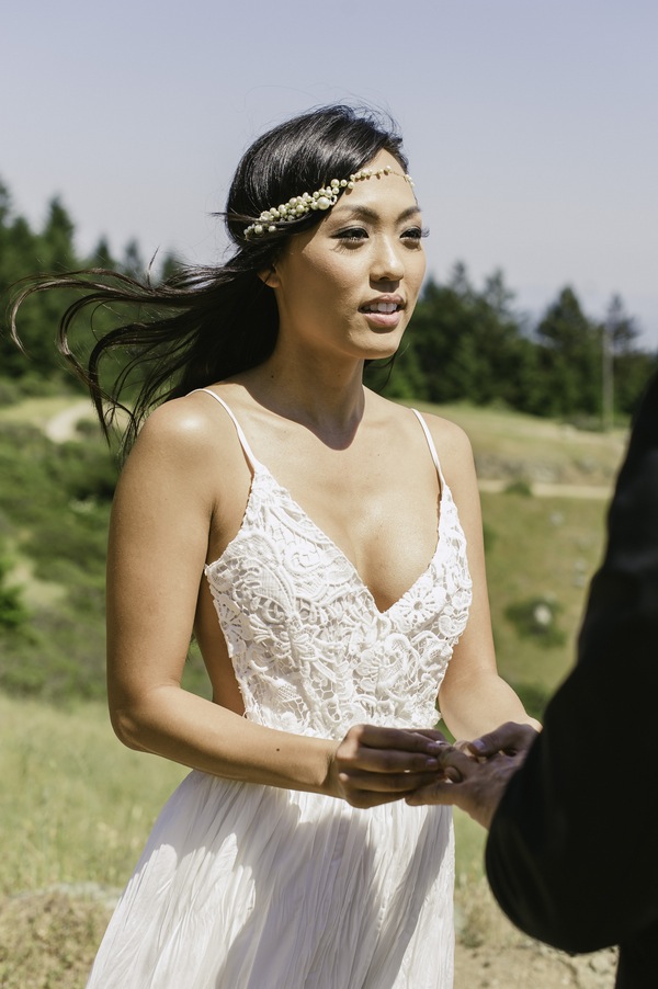 bride, baby breath bouquet, elopement, mountain, floral headband, bohemian