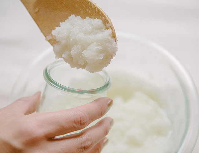 DIY Wedding Favor: Herb Infused Salt Scrub