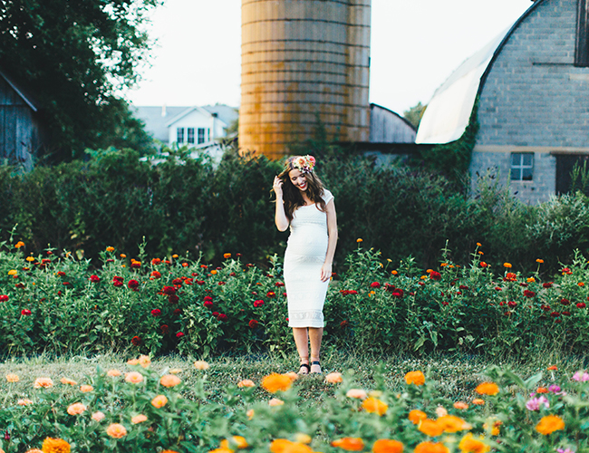 The Daybook's Farmhouse Maternity Photos - Baby Blog