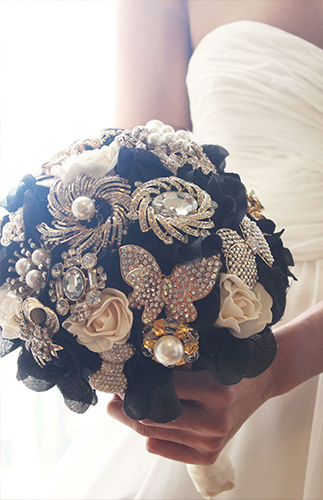 Black & White Weddings - Inspired by This