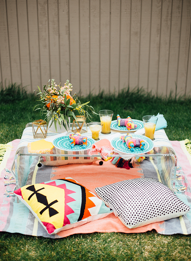 Cinco de Mayo Backyard Party & Jalepeno Margarita Recipe - Inspired by This