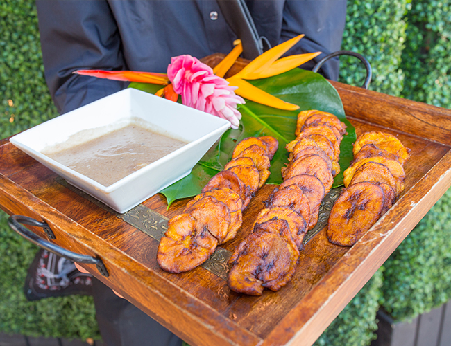 28 Ways to Celebrate Cinco de Mayo at Your Wedding - Inspired by This