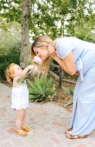 Botanical Gardens Maternity Photos - Inspired by This