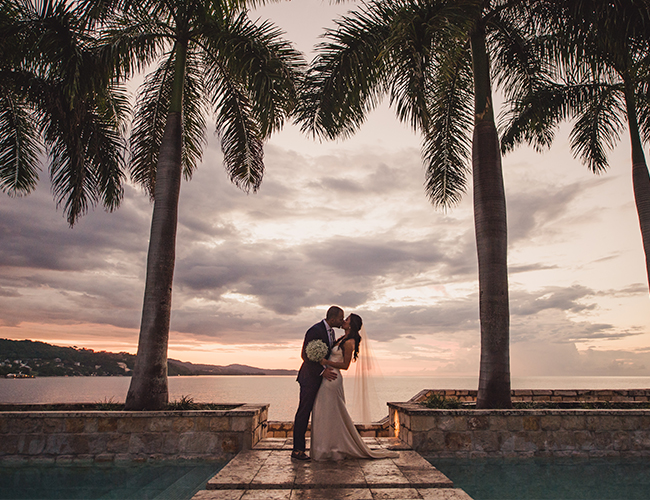 28 Romantic Destination Wedding Photos - Inspired by This