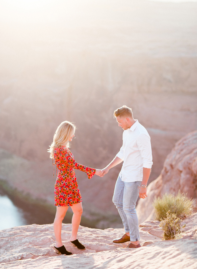 Horseshoe Bend Engagement Photos - Inspired by This