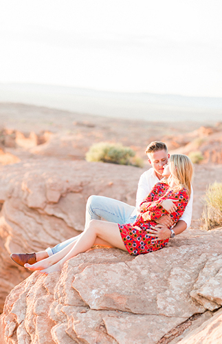 Horseshoe Bend Engagement Photos - Inspired by This