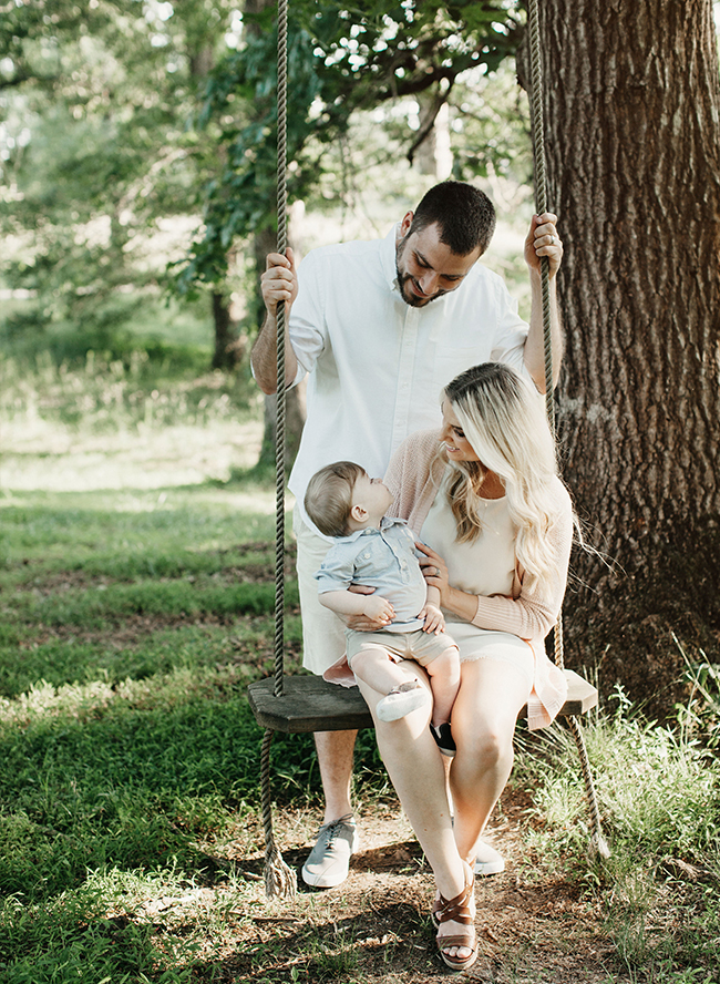 Family Picnic Photos on a Farm - Inspired by This