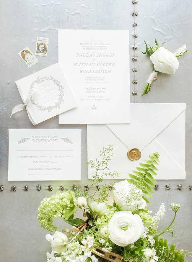 23 White and Neutral Weddings that Stand Out from the Crowd - Inspired by This