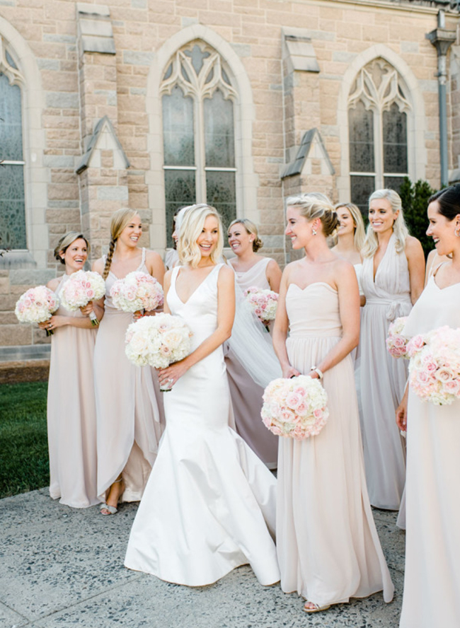 23 White And Neutral Weddings That Stand Out From The Crowd Inspired By This 1572