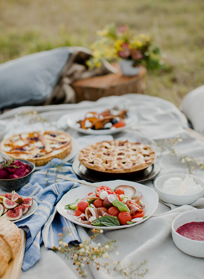 A Rustic Fall Picnic Get Together - Inspired by This