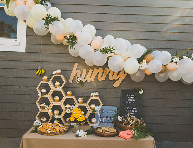 DIY Honey Bee Garland Decoration