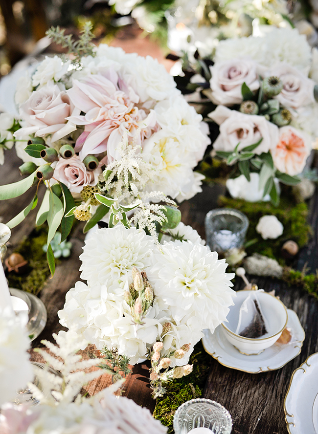 18 Chic Monochromatic Wedding Ideas Inspired By This