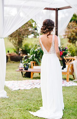 Floral Hawaiian Wedding Inspiration