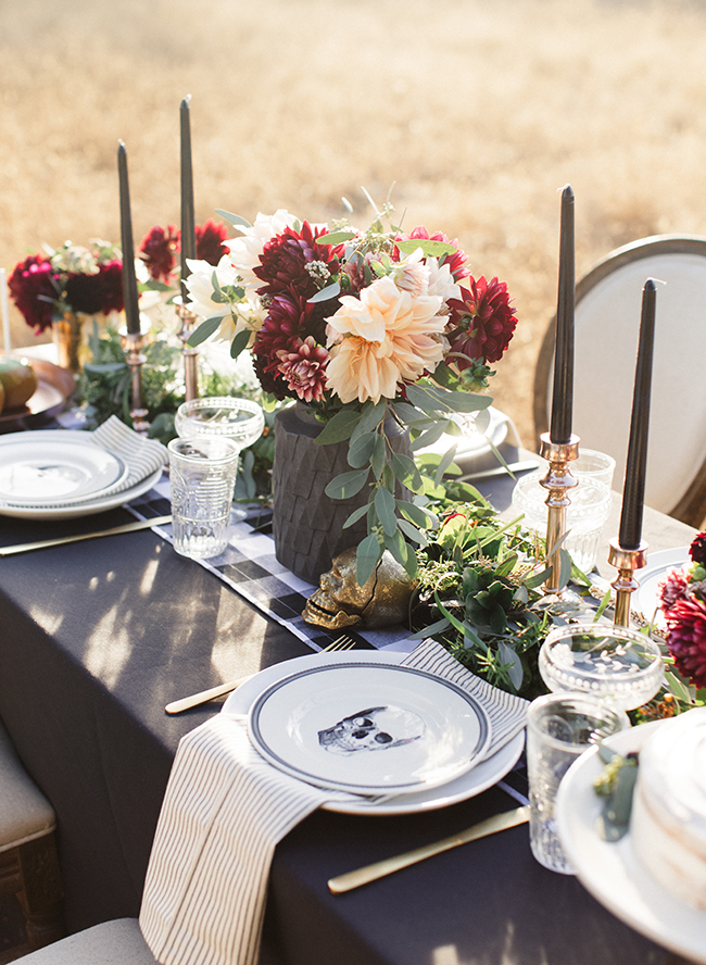 Moody Fall Table