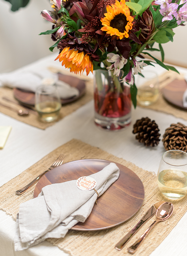 How to Set the Perfect Holiday Table