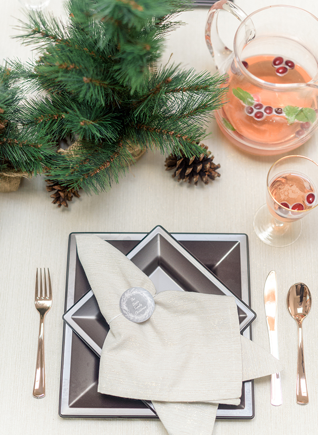 How to Set the Perfect Holiday Table