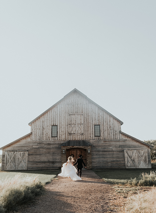 best weddings 2018, diy barn wedding