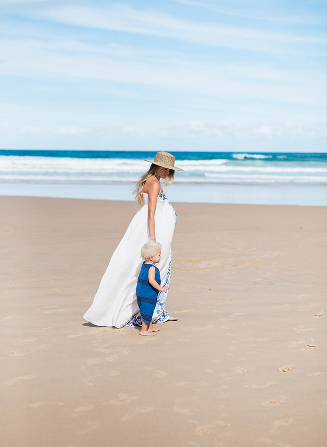 Beachy Indigo Nursery Maternity Photos