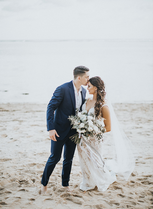 Elegant Beachfront Wedding in Bali