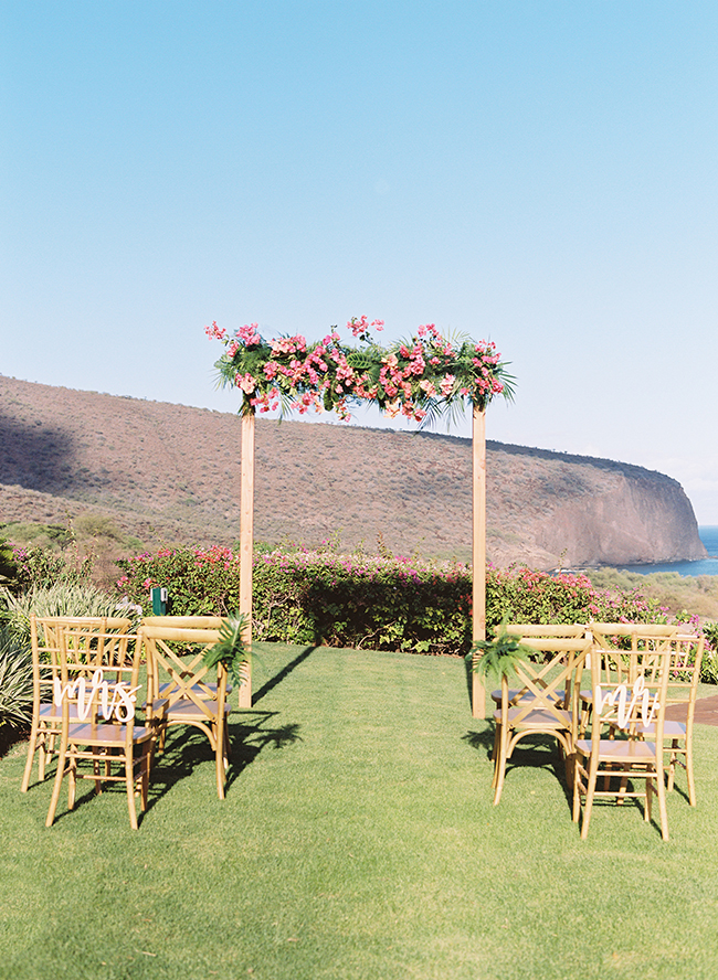 Modern Tropical Wedding Inspiration in Hawaii