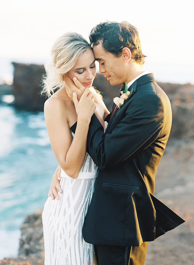 Modern Tropical Wedding Inspiration in Hawaii