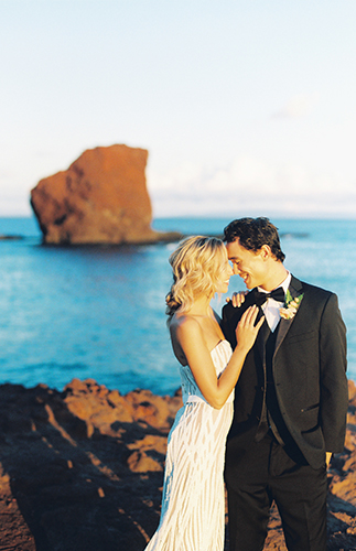 Modern Tropical Wedding Inspiration in Hawaii