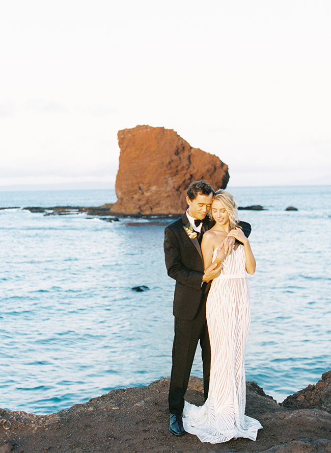 Modern Tropical Wedding Inspiration in Hawaii