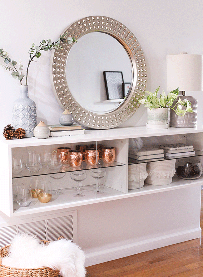 Simple Tips for How to Style Your Entryway