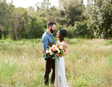 Stylish Autumn Engagement Photos
