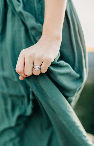 Romantic Mountainside Love Shoot