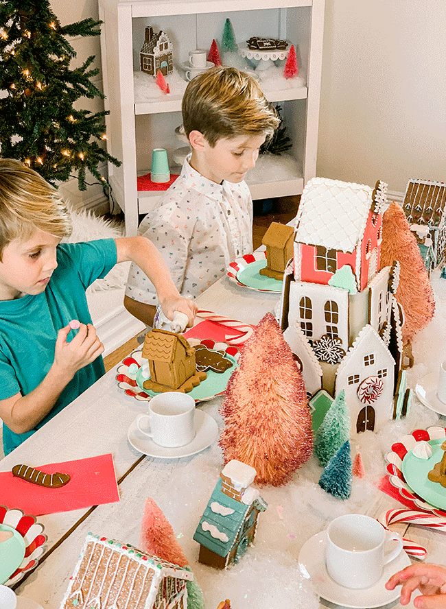 gingerbread house decorating ideas, gingerbread house decorating party, diy gingerbread house