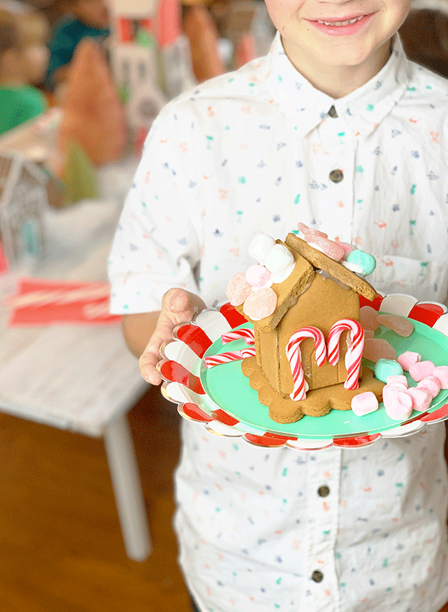 gingerbread house decorating ideas, gingerbread house decorating party, diy gingerbread house