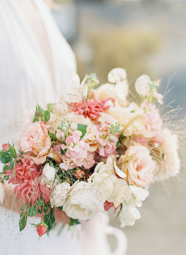 natural wedding, natural wedding colors, desert wedding