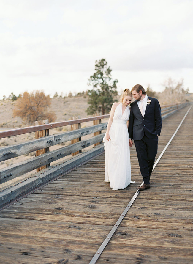 natural wedding, natural wedding colors, desert wedding