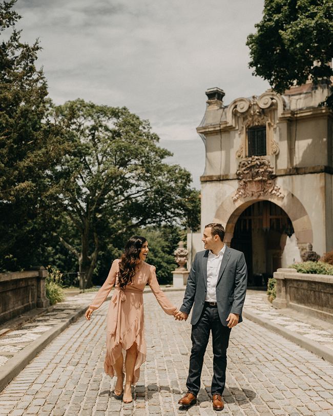 Romantic Engagement Photos, Vanderbilt Museum