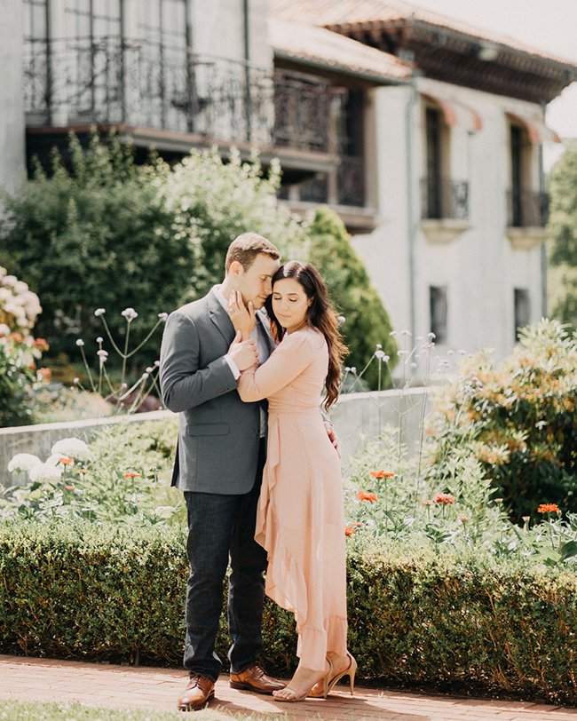 Romantic Engagement Photos, Vanderbilt Museum