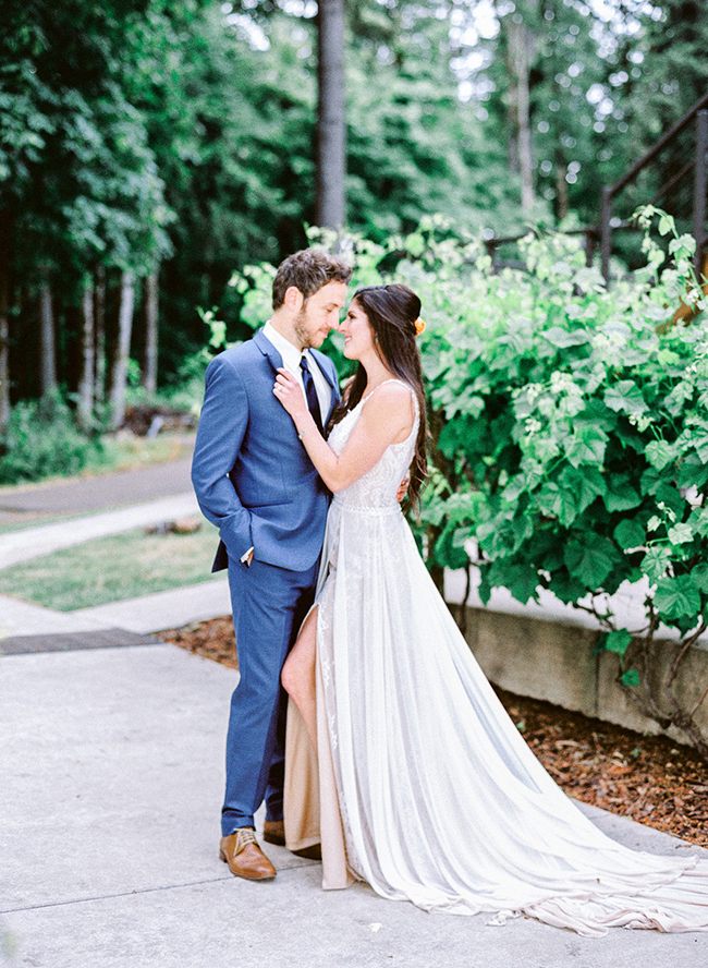 Blue and Orange Wedding, Vista Hills Vineyard Wedding