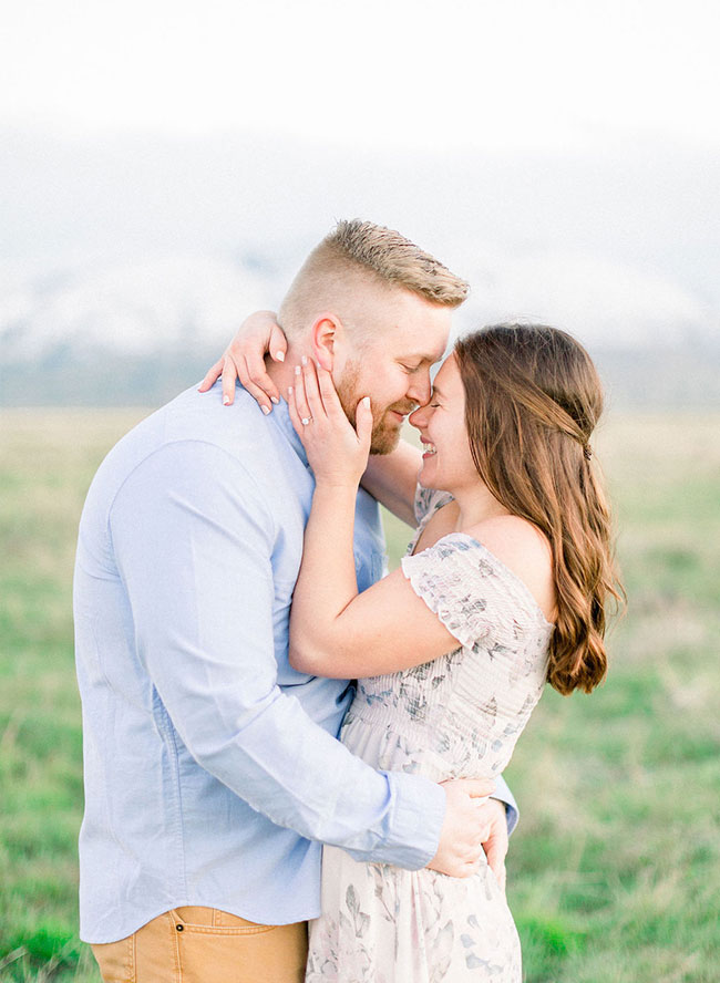 Scenic Spring Engagement Photos, outdoor engagement photos 