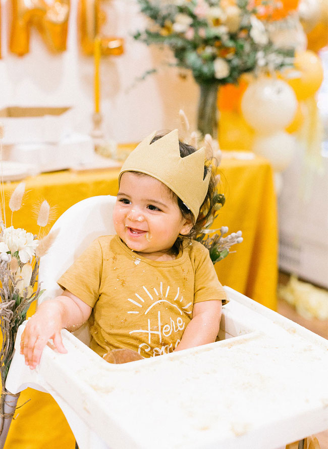 Gold Sunshine Themed Birthday, You Are My Sunshine backdrop, Sunshine Birthday Cake