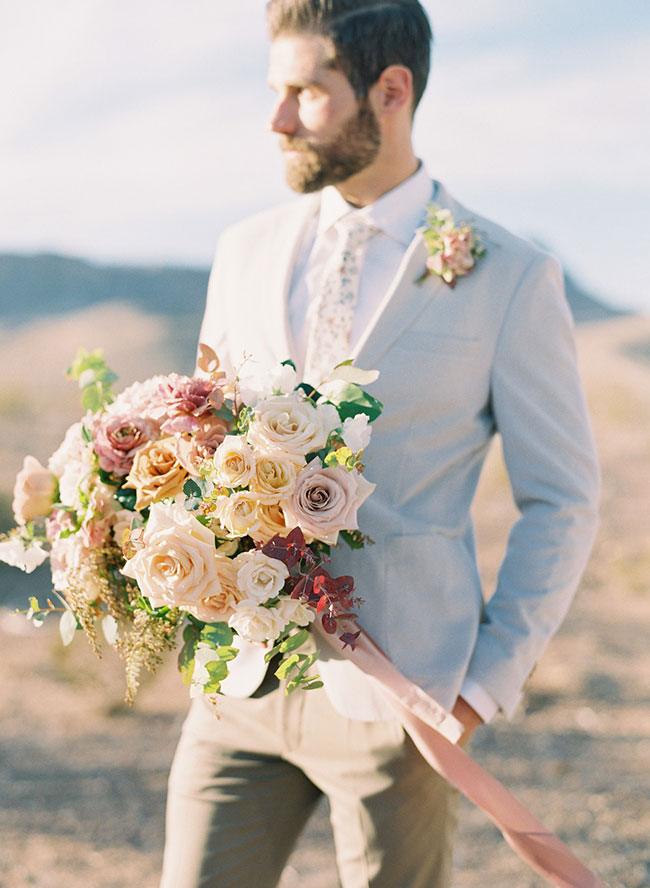 Red Rock Canyon Elopement, blush and mauve wedding