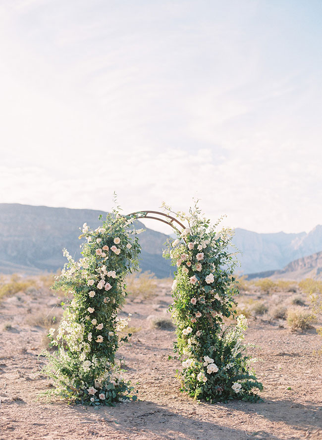 Red Rock Canyon Elopement, blush and mauve wedding