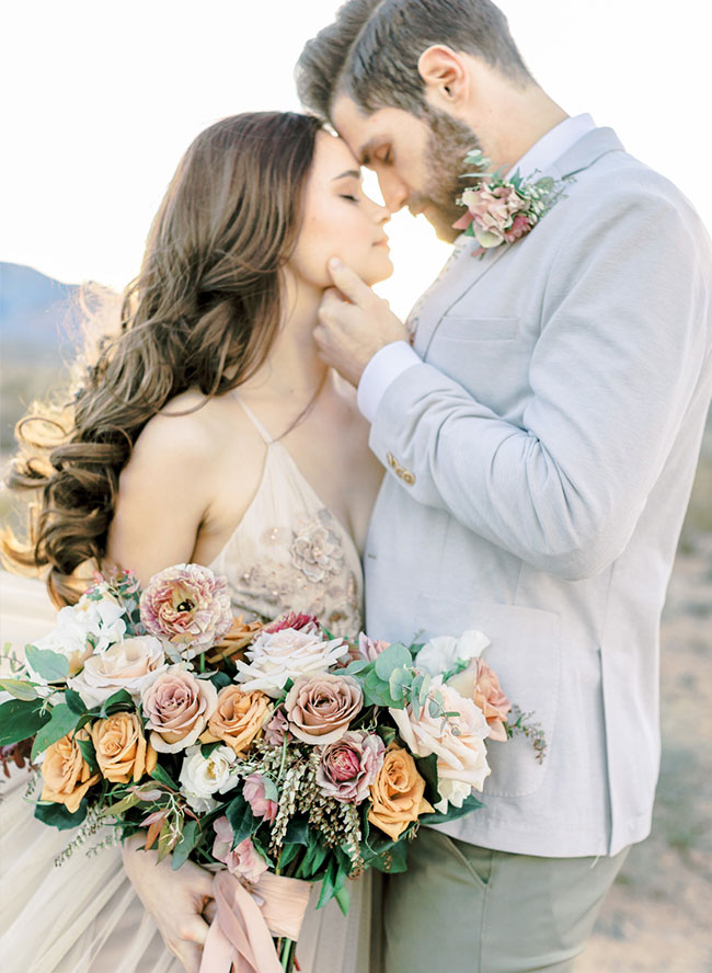 Red Rock Canyon Elopement, blush and mauve wedding