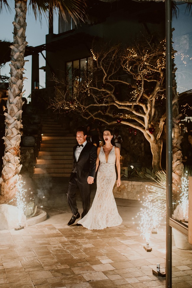 Chic monochromatic wedding in Los Cabos - Inspired by This