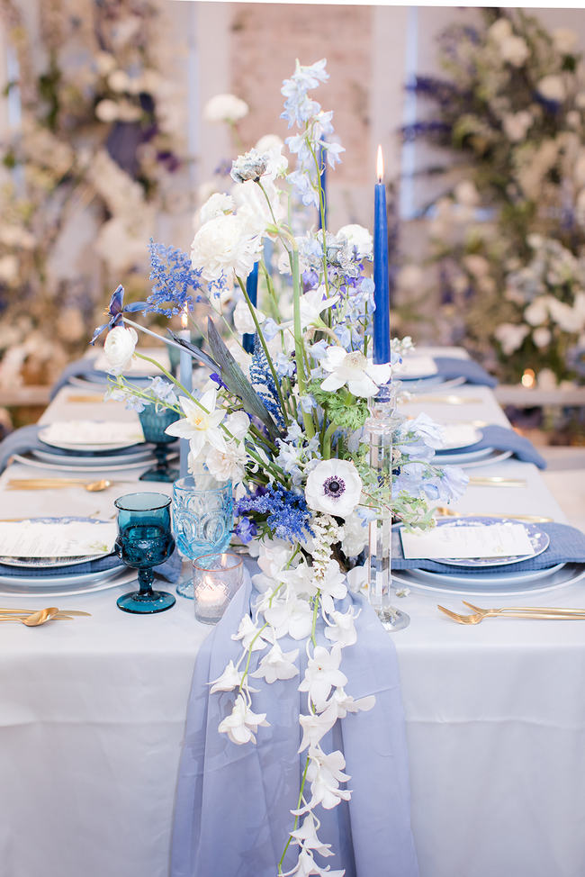 Pantones classic blue wedding